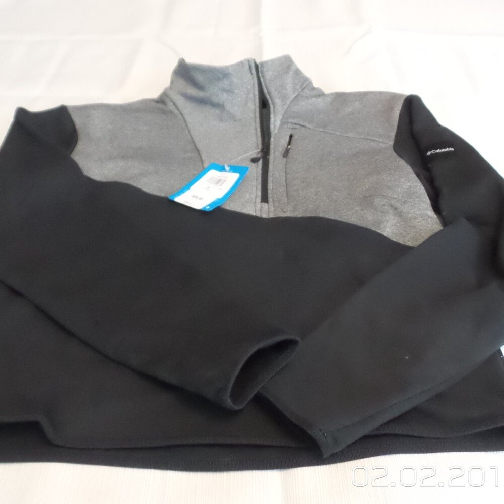 NWT Ladies Medium Columbia Lodge Hybrid Pullover